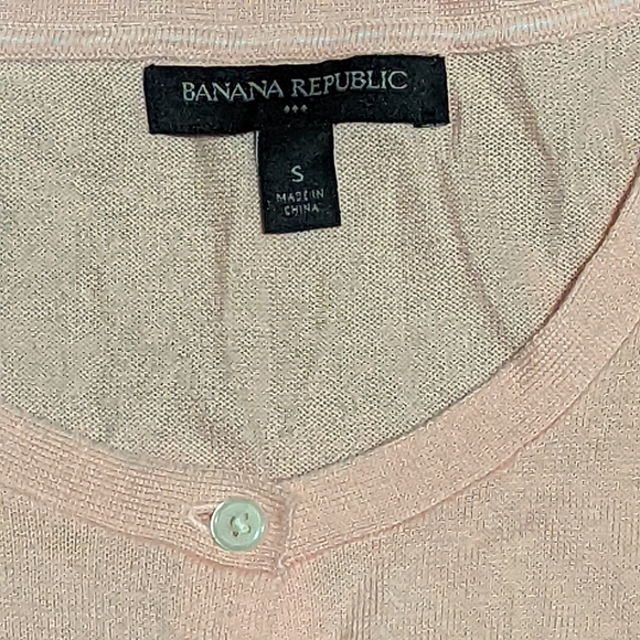 Banana Republic Cardigan - Picture 2 of 3